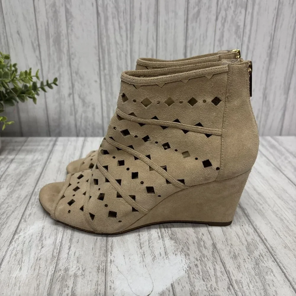 Womens Size 8 Michael Kors Suede Wedge Booties EUC